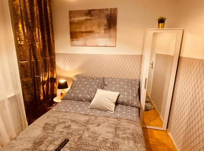 Hostel Clicktheflat Wokalna *