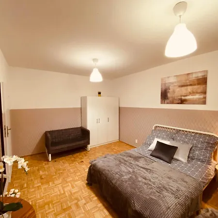 Clicktheflat Wokalna Vandrarhem